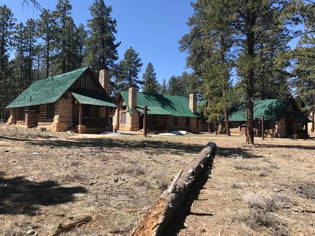 Bryce Canyon cabins