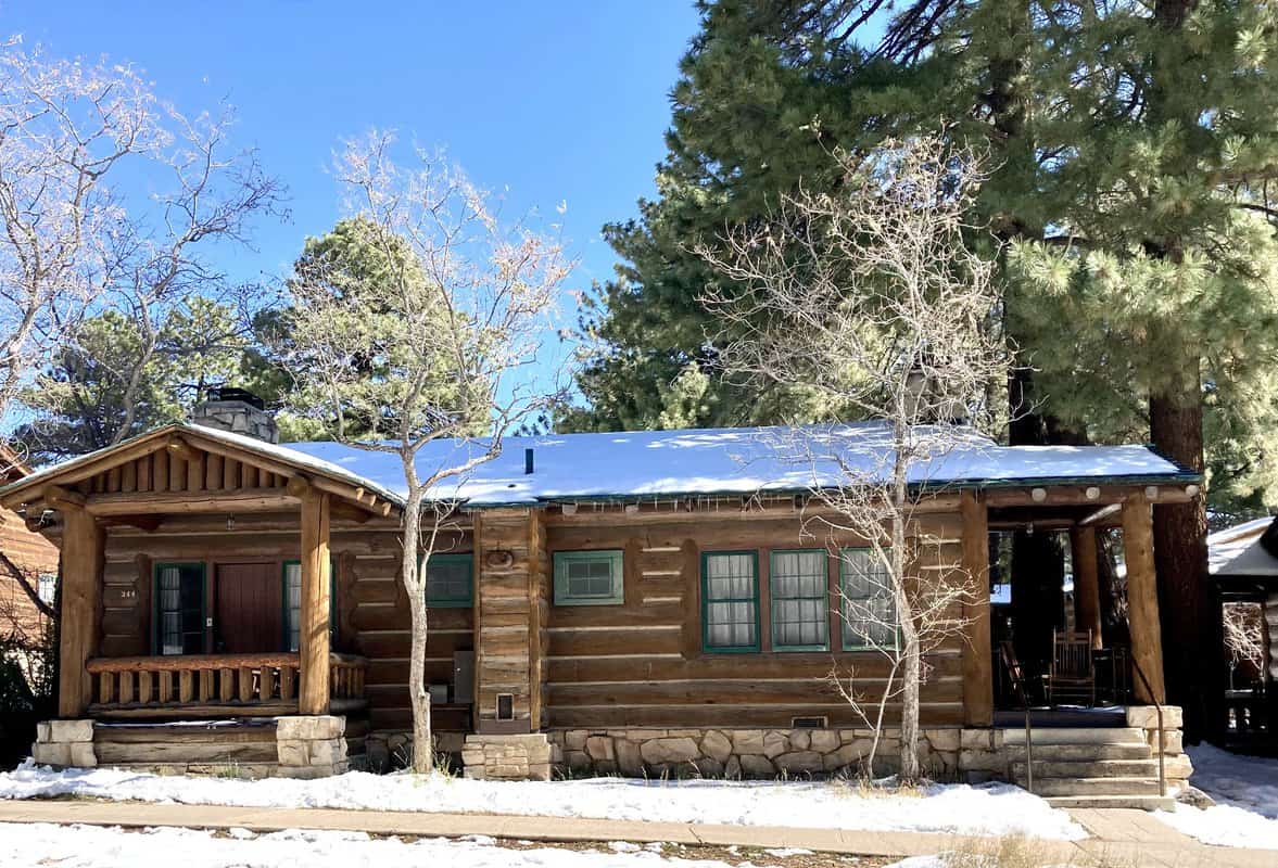 Grand Canyon accommodations - North Rim cabin