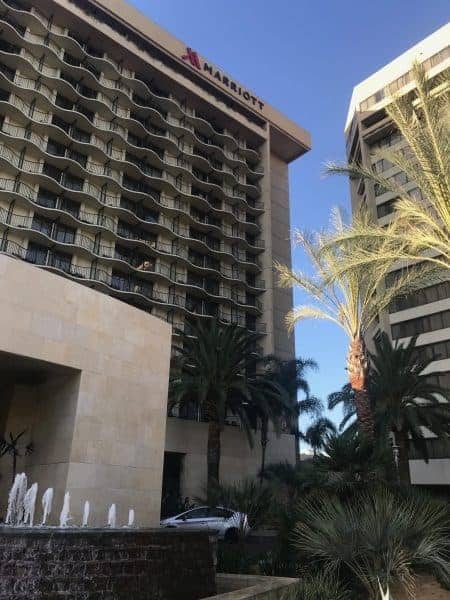 Anaheim Marriott - view of building